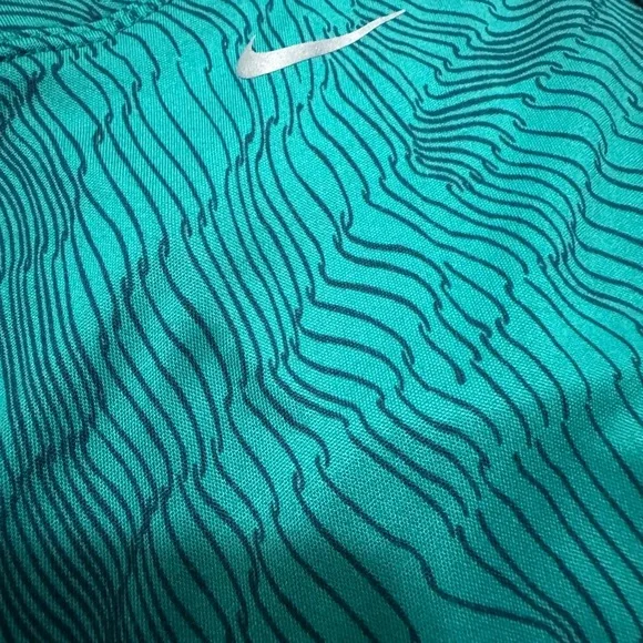 Nike Turquoise Dri-FIT Running Top - Picture 4 of 4